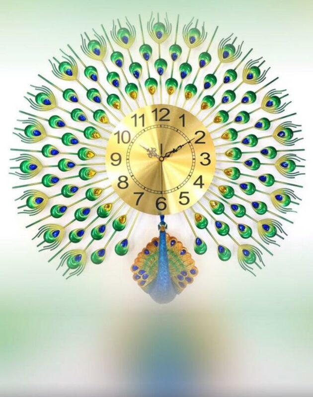 horloge doree en forme de Peacock - mboazone